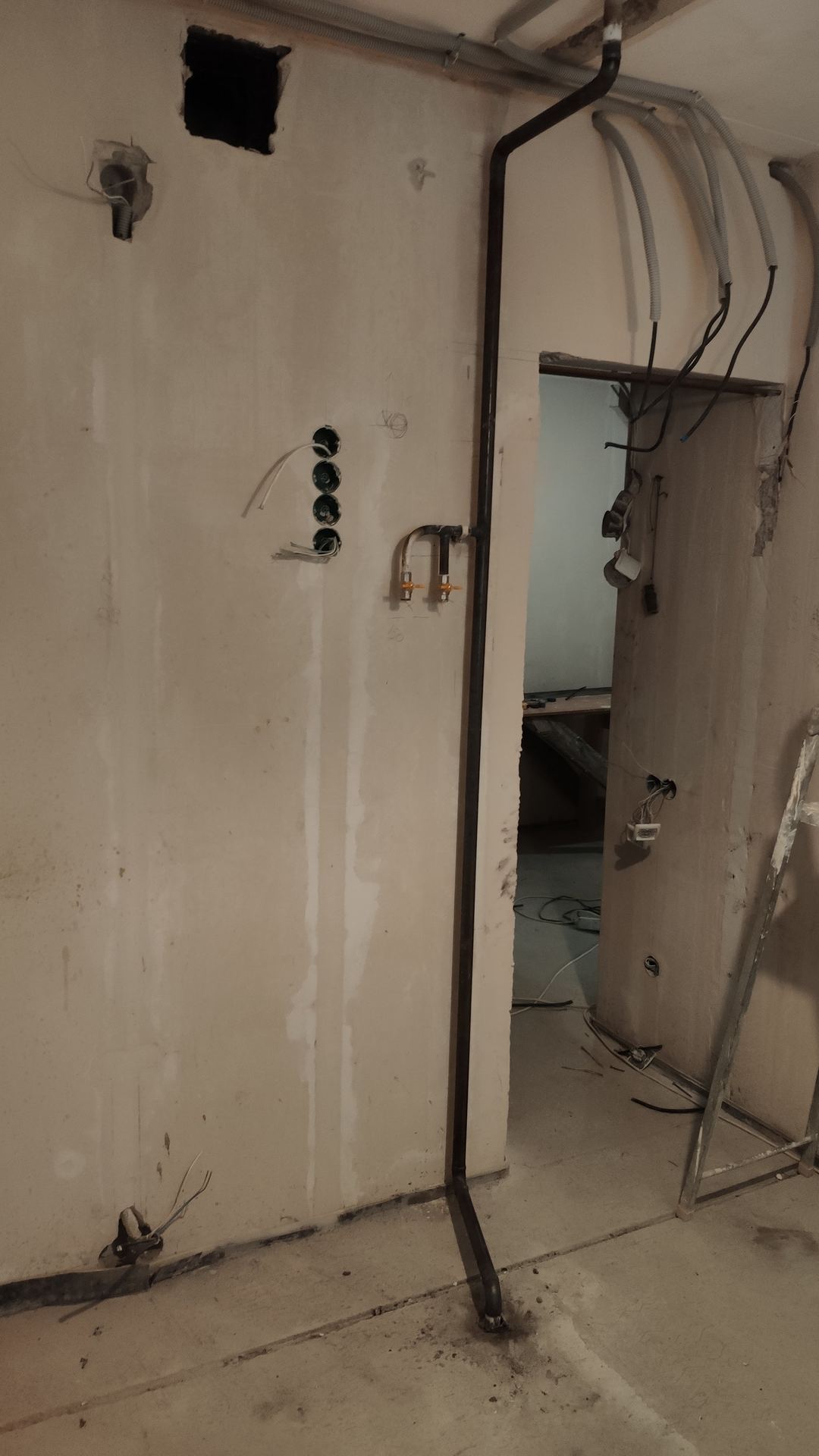 Объект: газовая разводка на кухне, фото 4